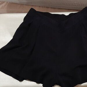 Black lightweight, pull on flowing dress shorts, Vicose Rayon, Juniors XL, EUC